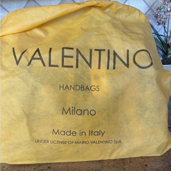 Mario Valentino signature embossed bag. NWT and dust bad. Black with bronze - Picture 5 of 7